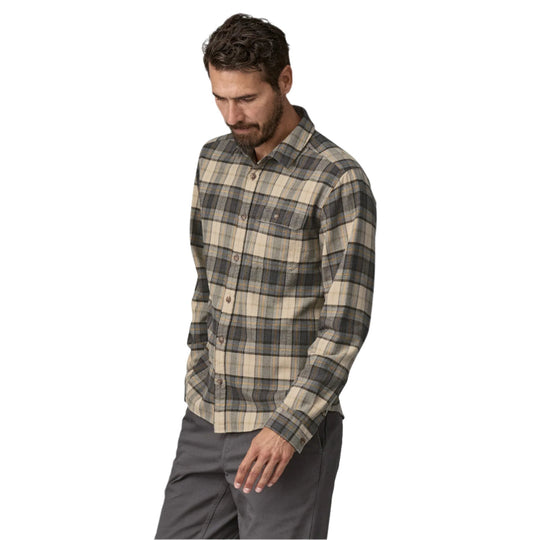 Patagonia M's Long Sleeve Lightweight Fjord Flannel Shirt, Srgy