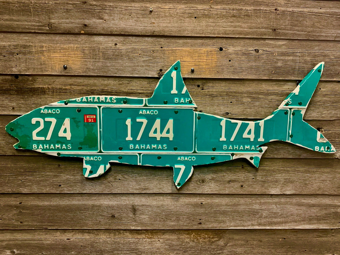 Cody's Fish Bahamas '90s Vintage Bonefish License Plate Art