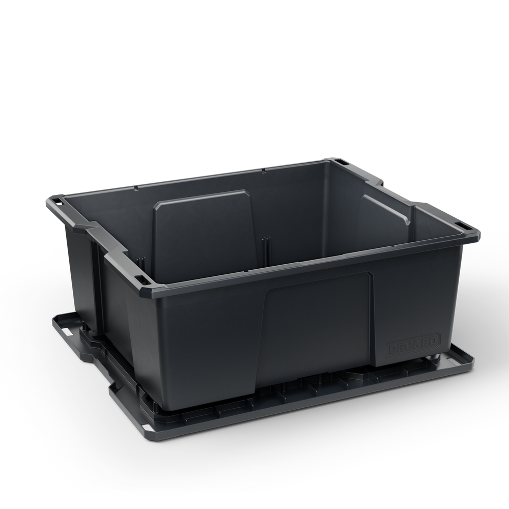 Decked D-CO Bin 32, Black, angled view, view 2