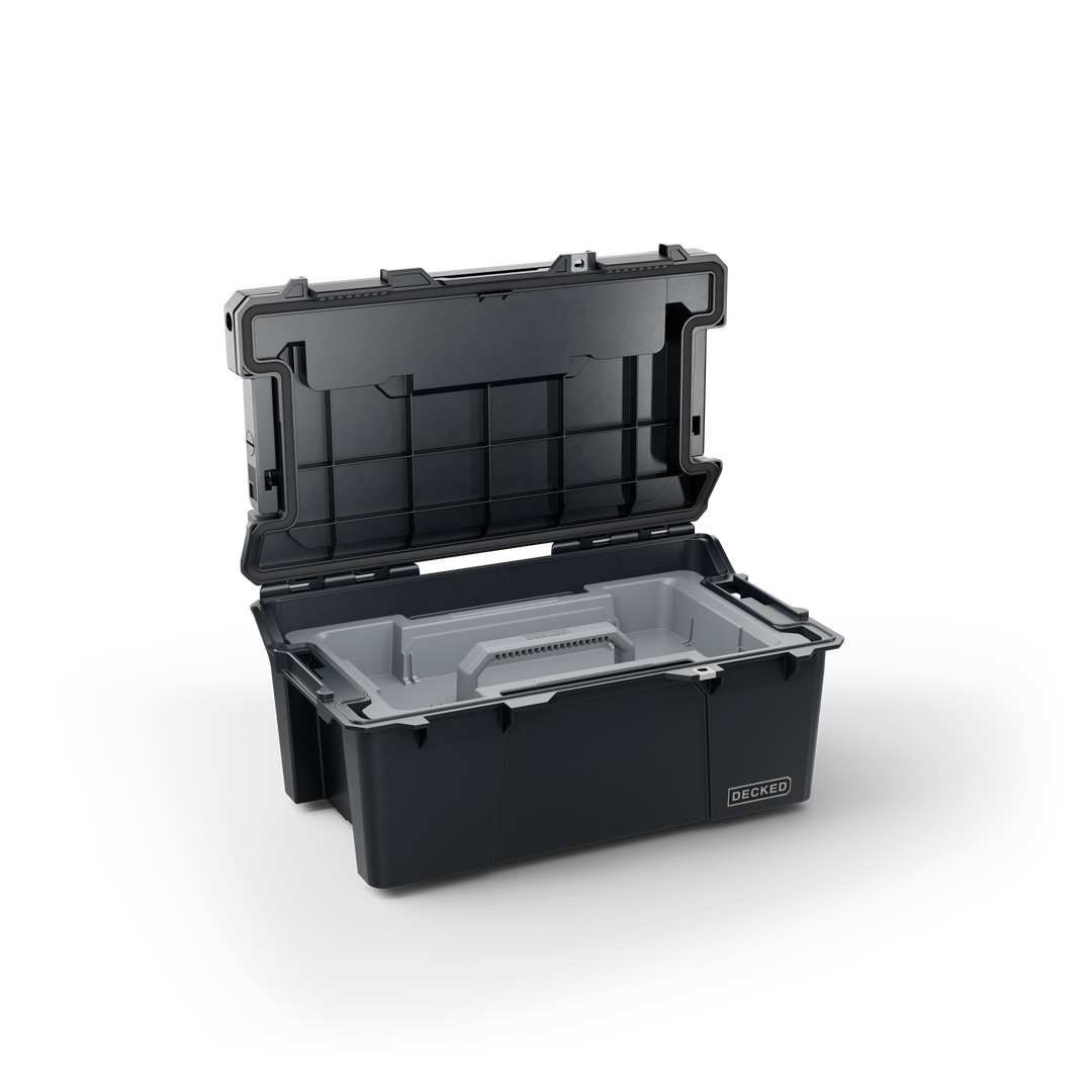 Decked Sixer 16, Black, angled view, view 2