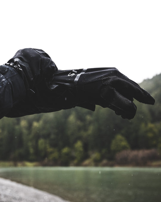 Simms ProDry GORE-TEX Glove and Liner Sale, Prodry Glove, view 2