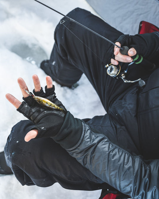Simms WINDSTOPPER Half-Finger Glove Sale | Tailwaters Fly Fishing