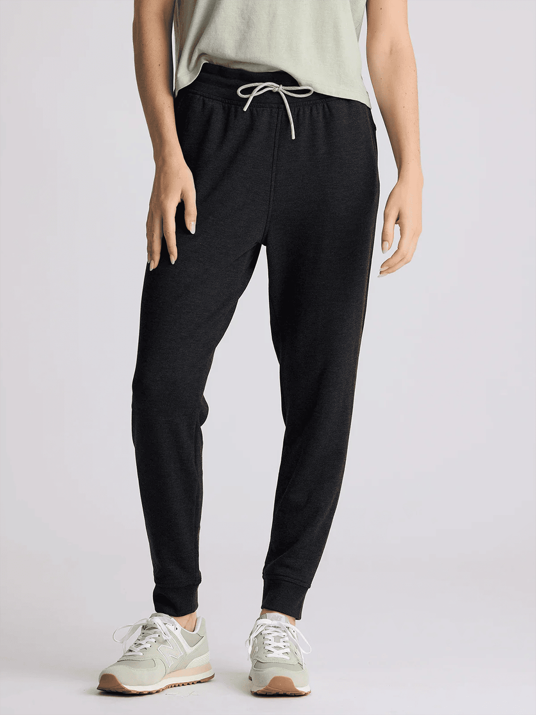 Free Fly Women's Bamboo Fleece Jogger | Tailwaters Fly Fishing
