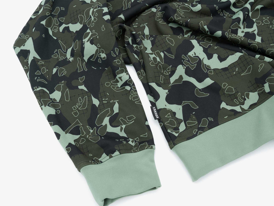 Yakoda Supply Treeline Fleece, Forest Grid Camo, detail
